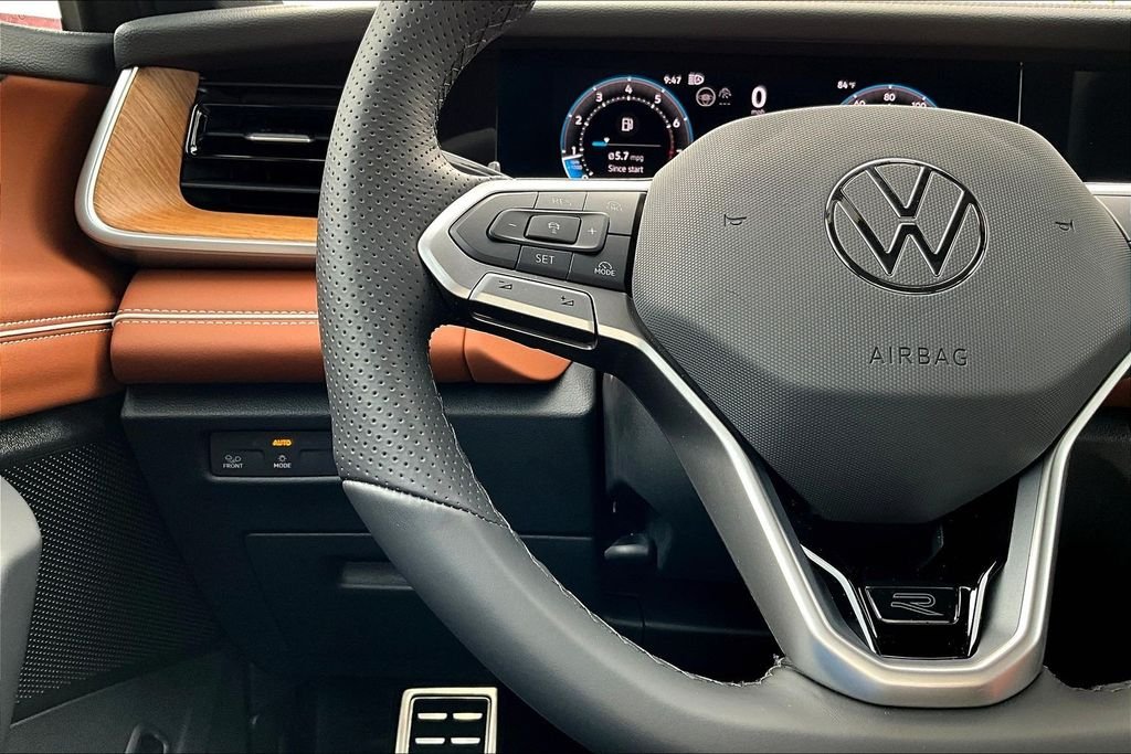 New 2026 Green Volkswagen 2.0T SEL R-Line Turbo image 10