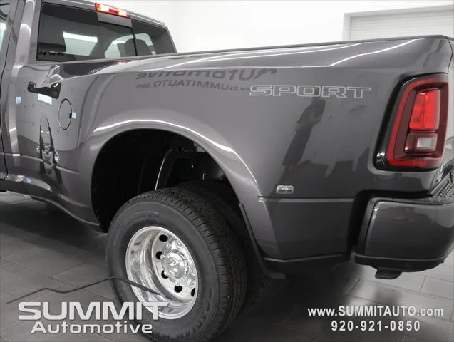 New 2026 Granite Crystal Metallic Clearcoat RAM BIG HORN image 33