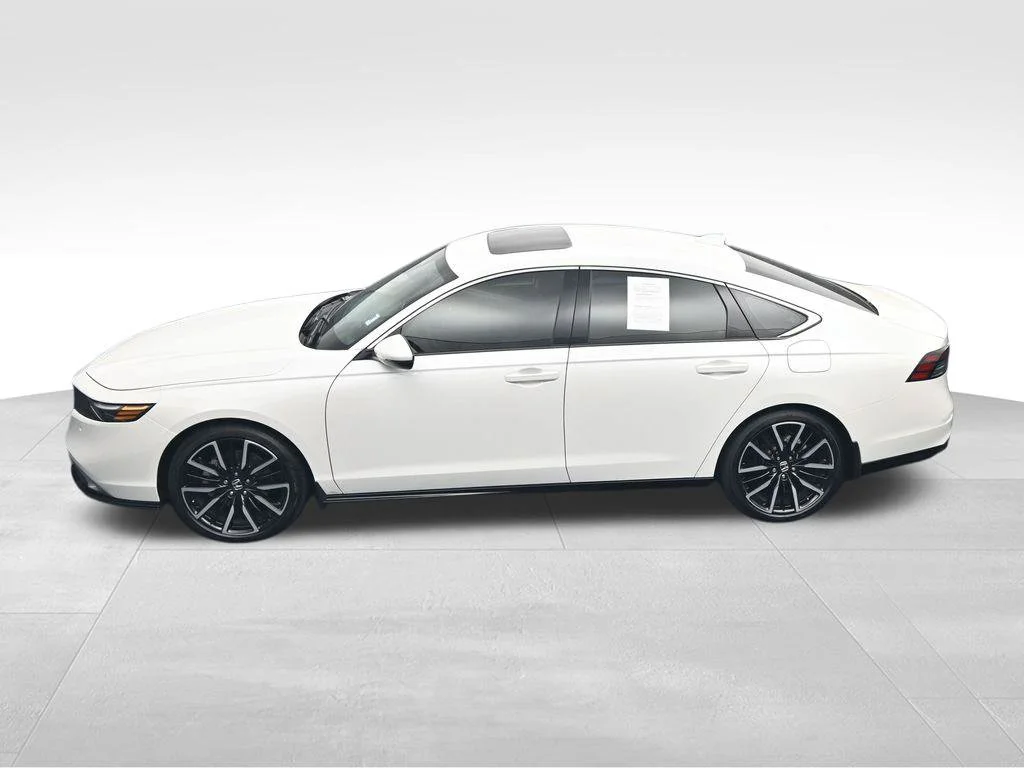 Certified Used 2024 Platinum White Pearl Honda HYBRID TRG image 27