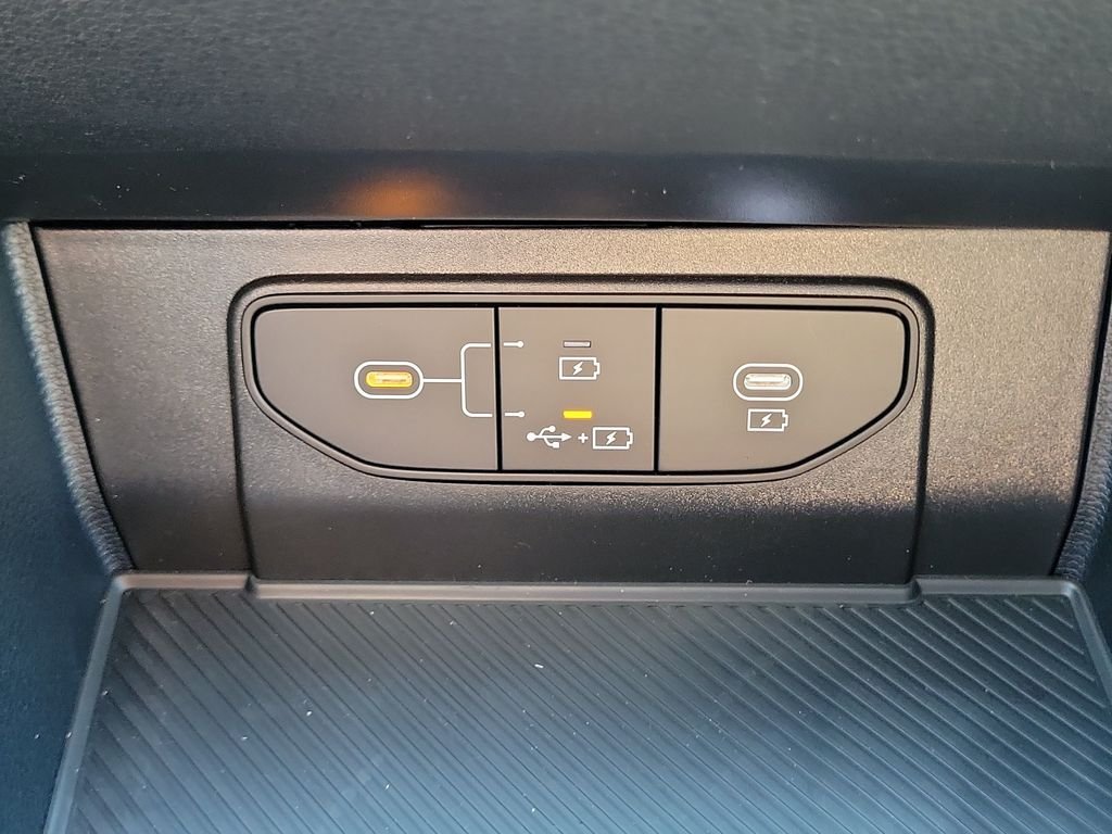 New 2026 White Kia LX image 32