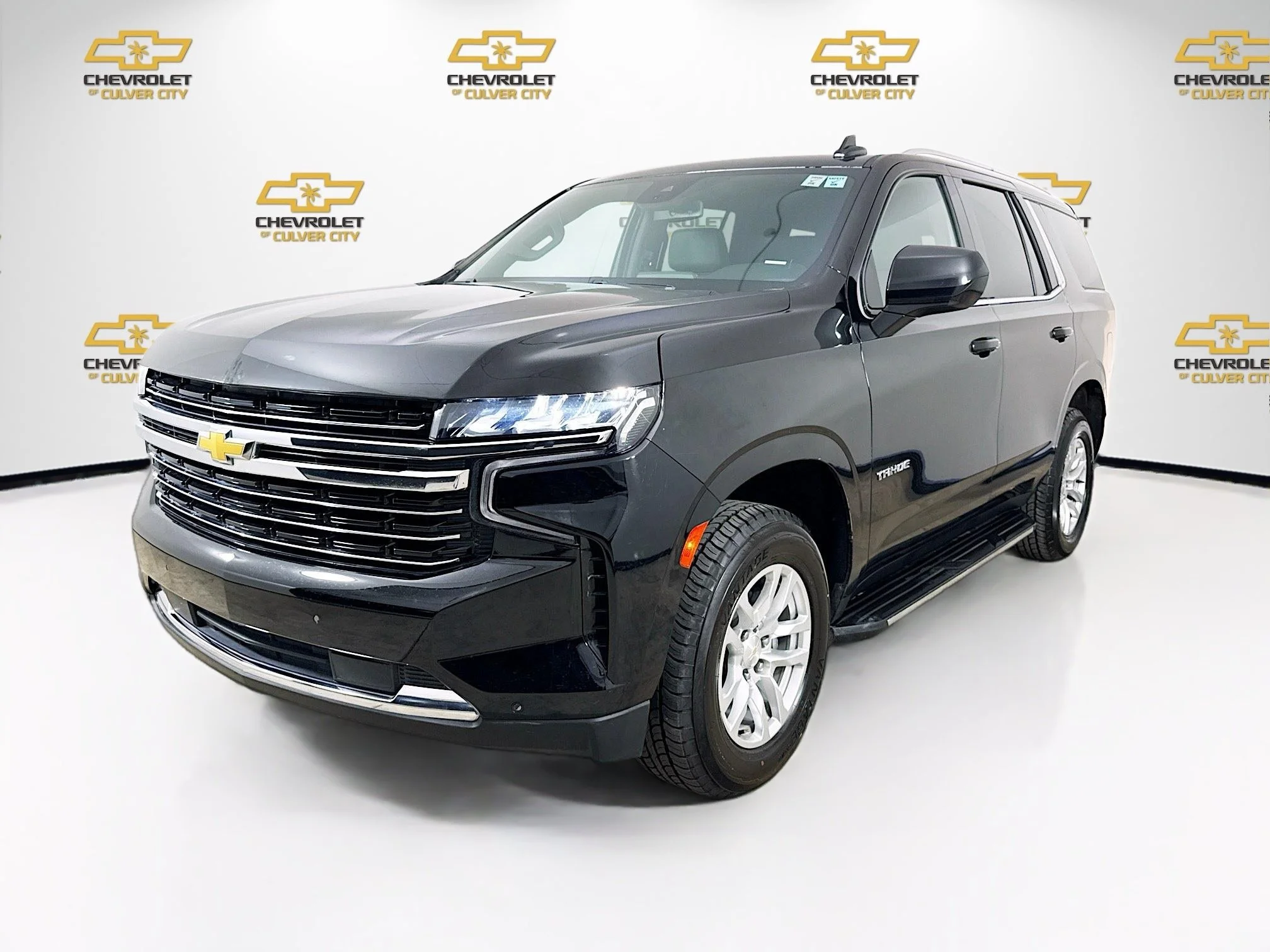 Used 2023 Sterling Gray Metallic Chevrolet LT image 3
