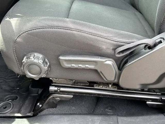 Used 2018 Gray Jeep Unlimited Sport S image 28