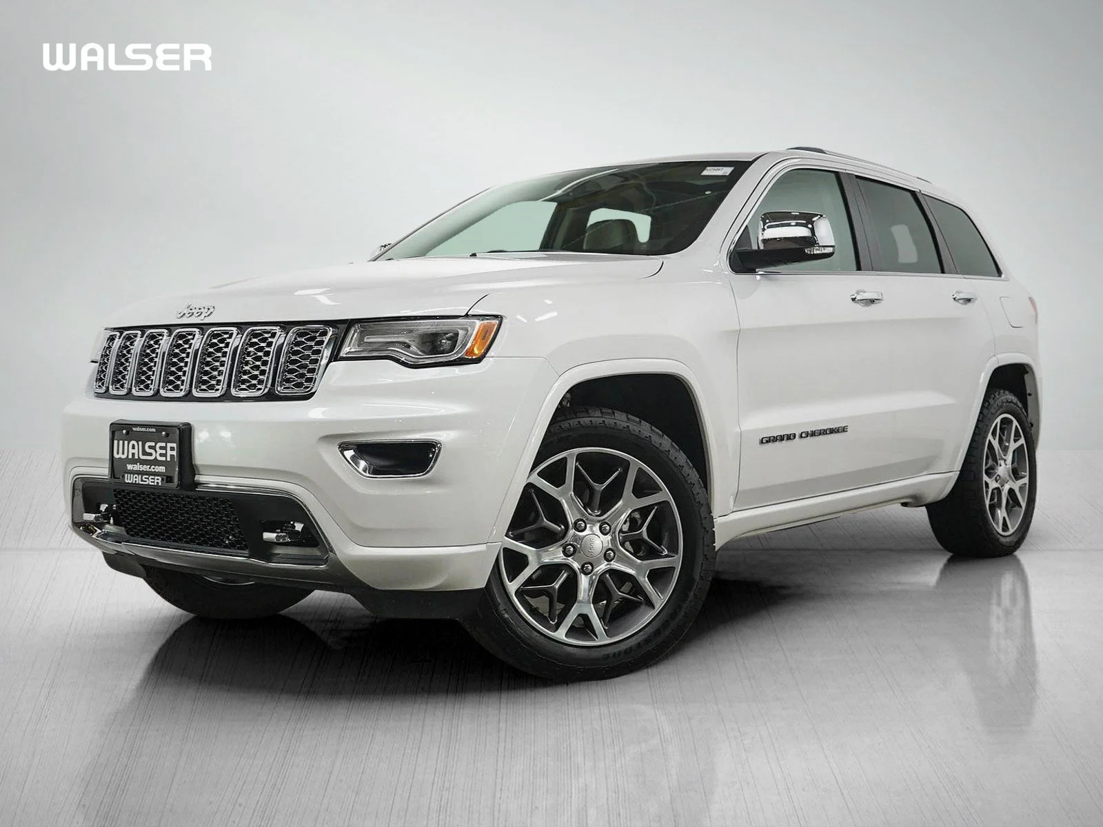 Used 2021 Ivory 3-Coat Jeep Overland image 1