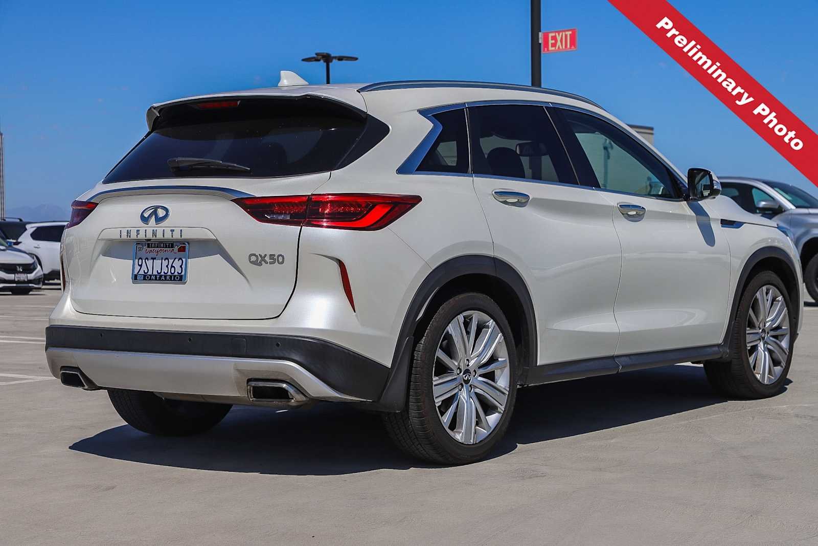 Used 2021 Majestic White INFINITI SENSORY image 6
