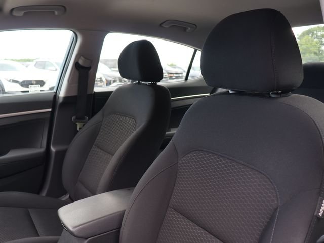 Used 2020 Gray Hyundai SE image 12