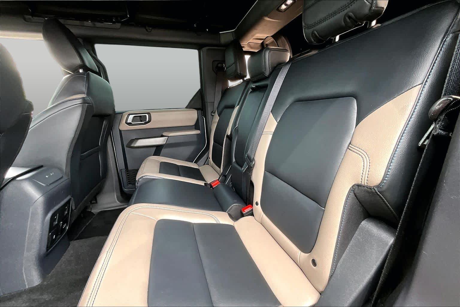 Used 2023 Cactus Gray Ford Wildtrak image 21