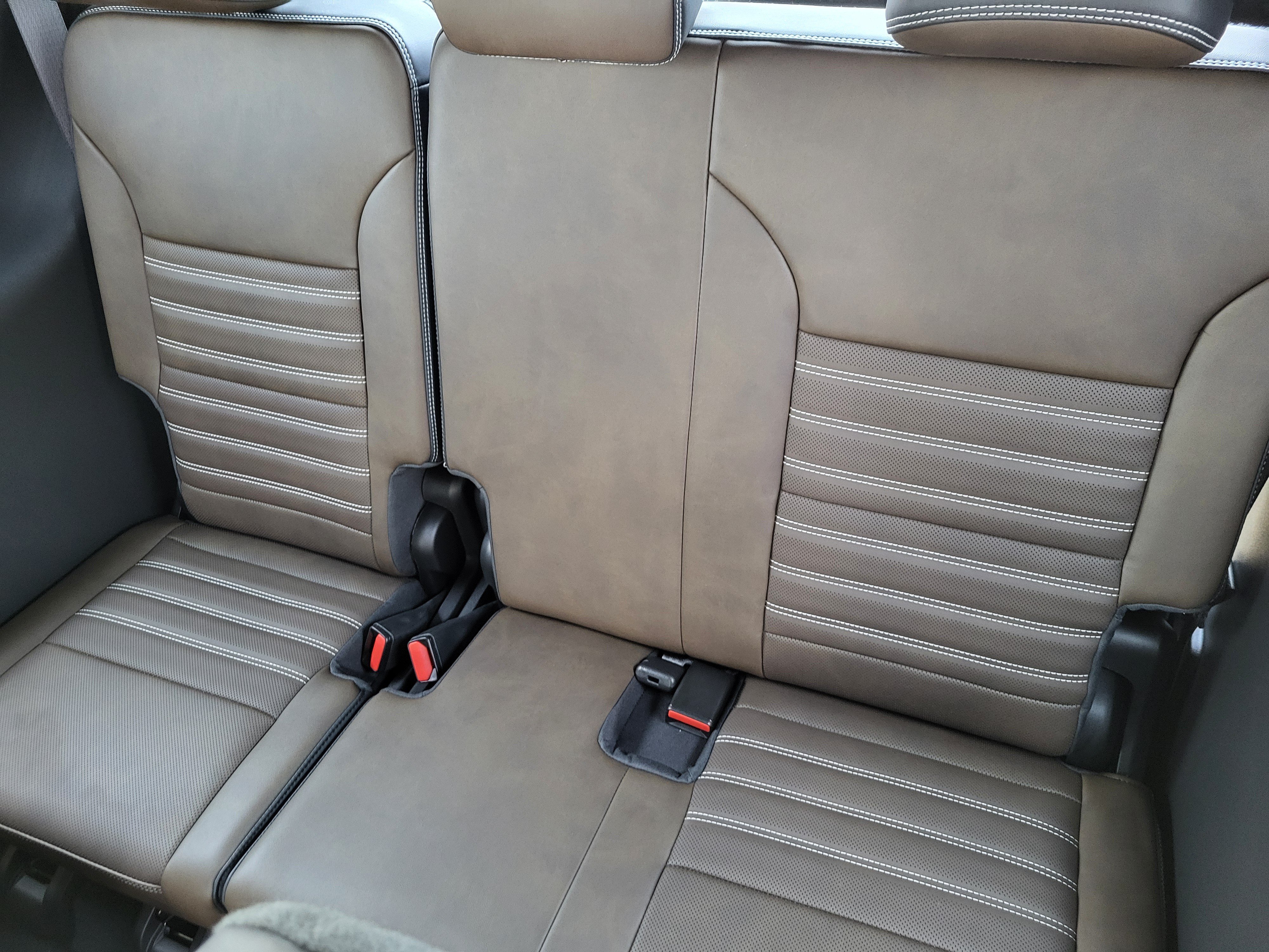 2026 GMC Acadia Denali Ultimate - Photo 23