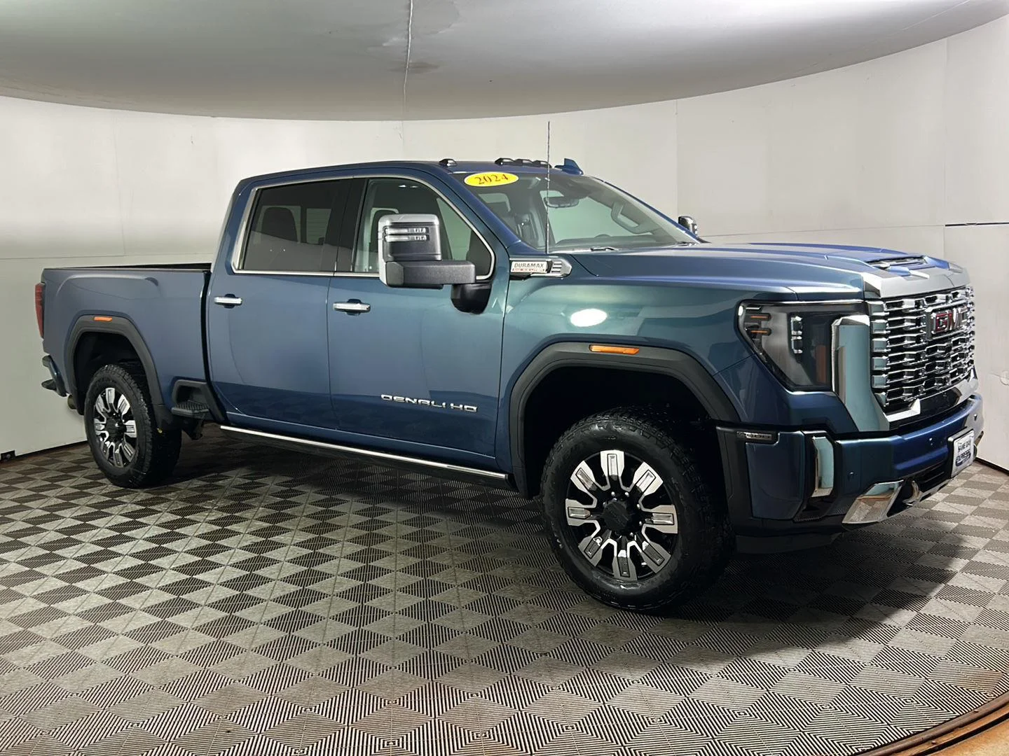 Used 2024 Downpour Metallic GMC Denali image 4