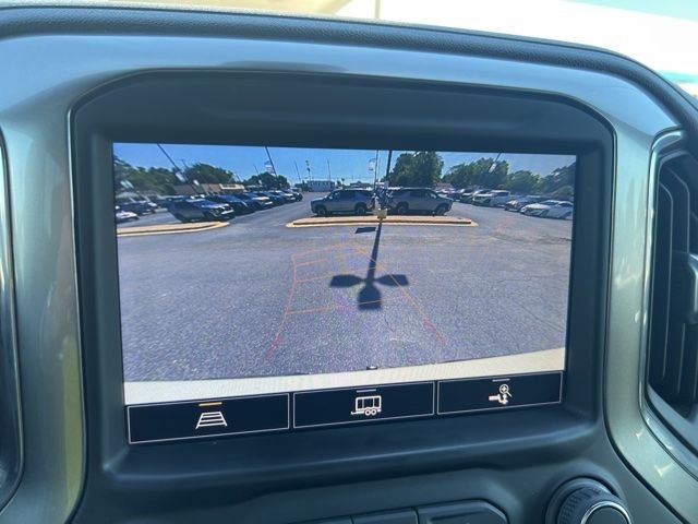 Used 2022 White Chevrolet LTZ image 15