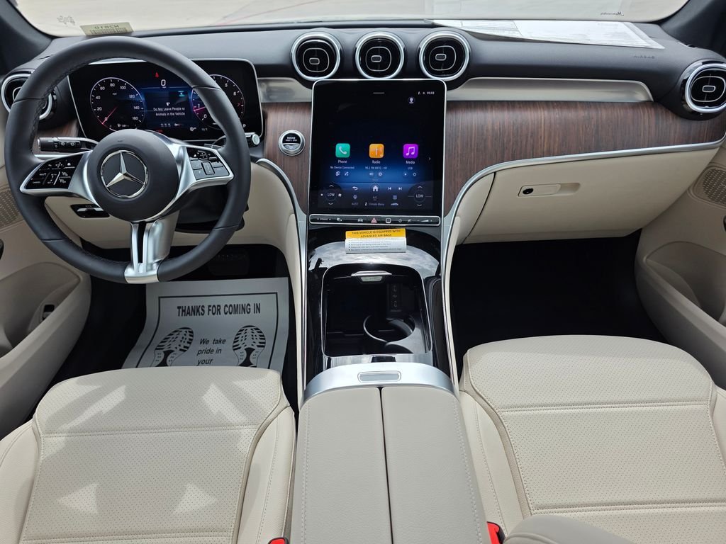 New 2026 Polar White Mercedes-Benz GLC 300 image 19