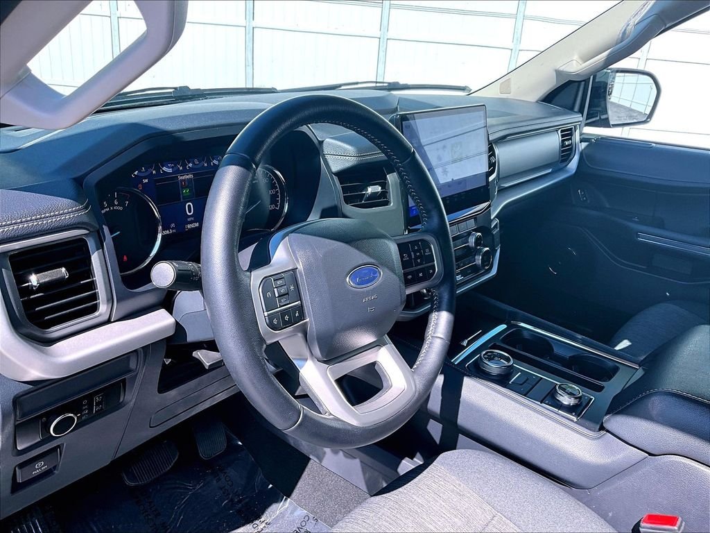 Used 2024 Black Ford XLT image 8