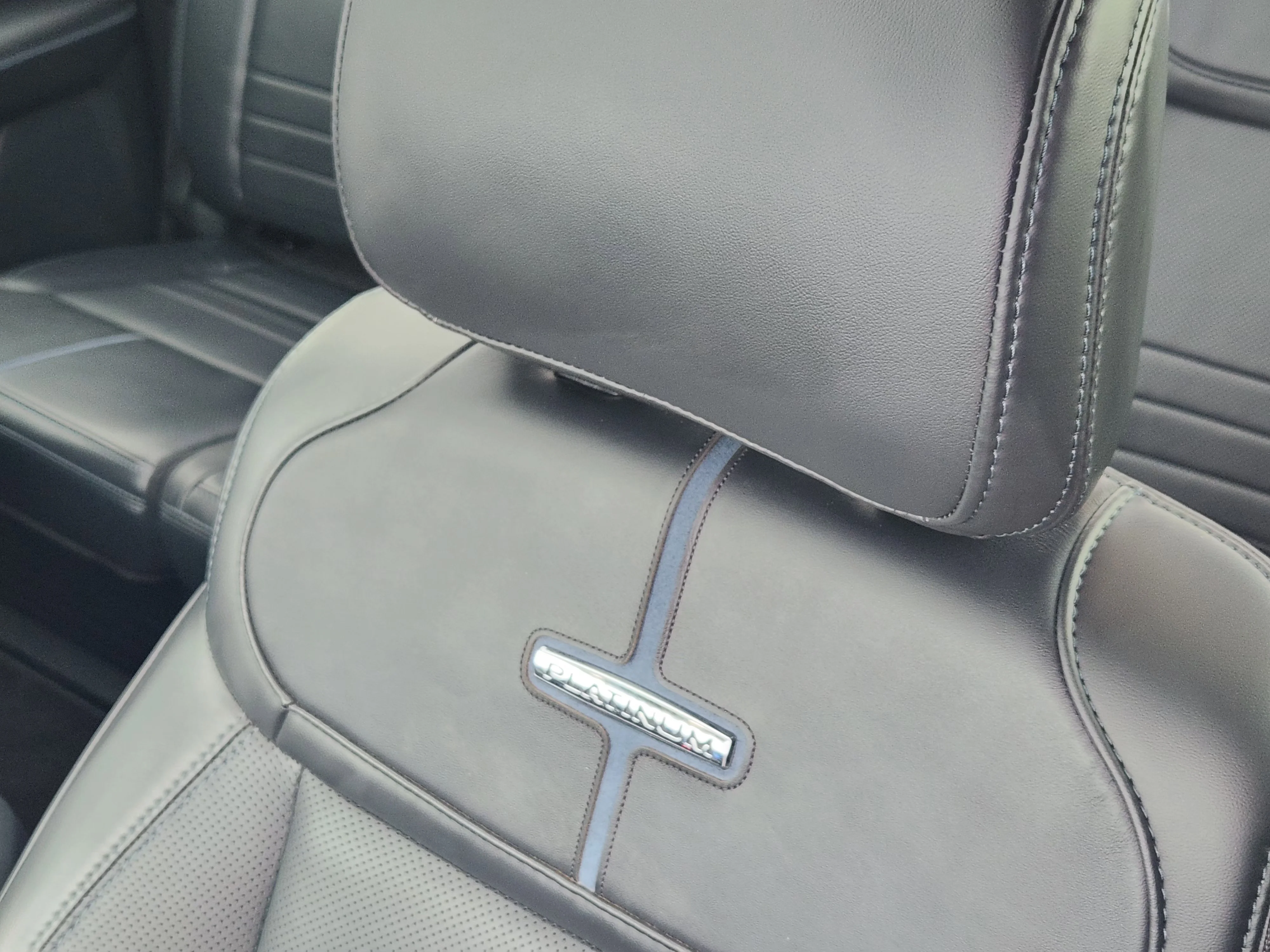 Used 2025  Ford Platinum image 16