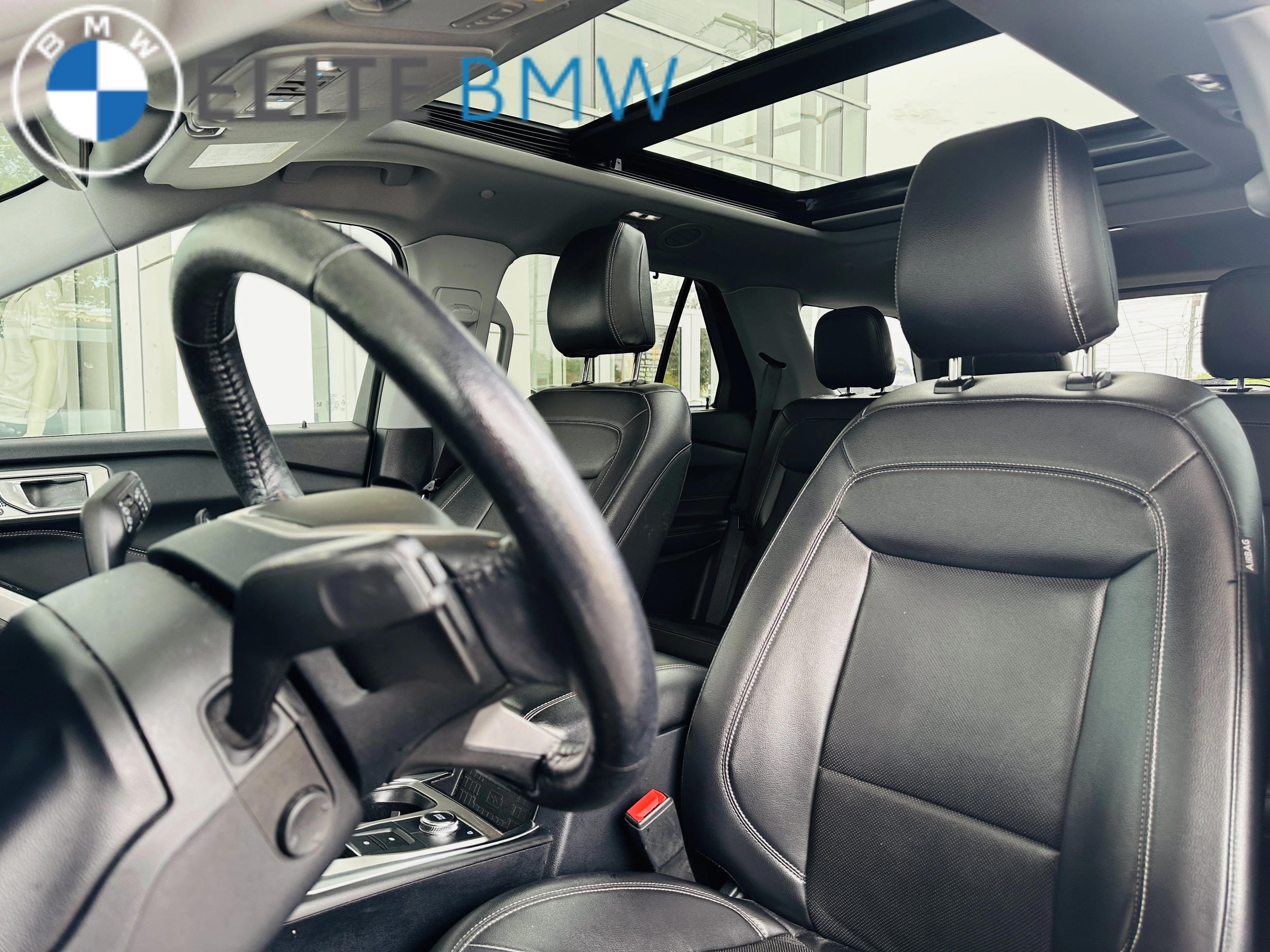 Used 2021  FORD LIMITED image 5