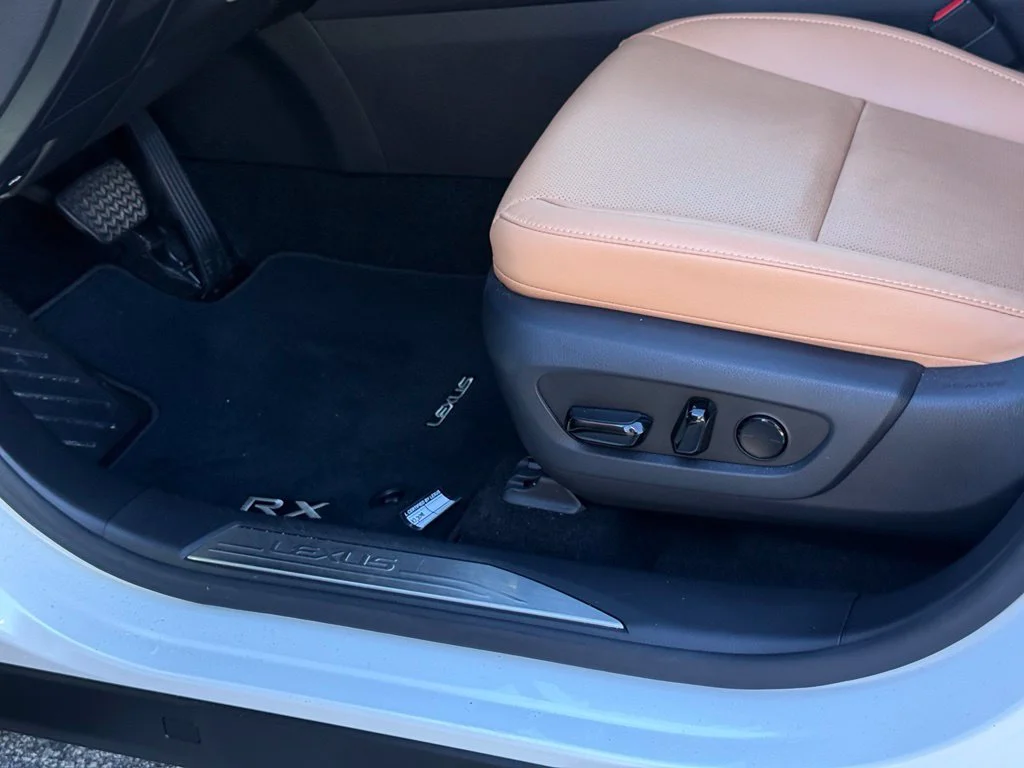 Used 2025 White Lexus 350 Premium image 22