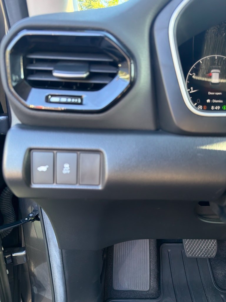 Used 2025 Lunar Silver Metallic Honda EX-L image 16