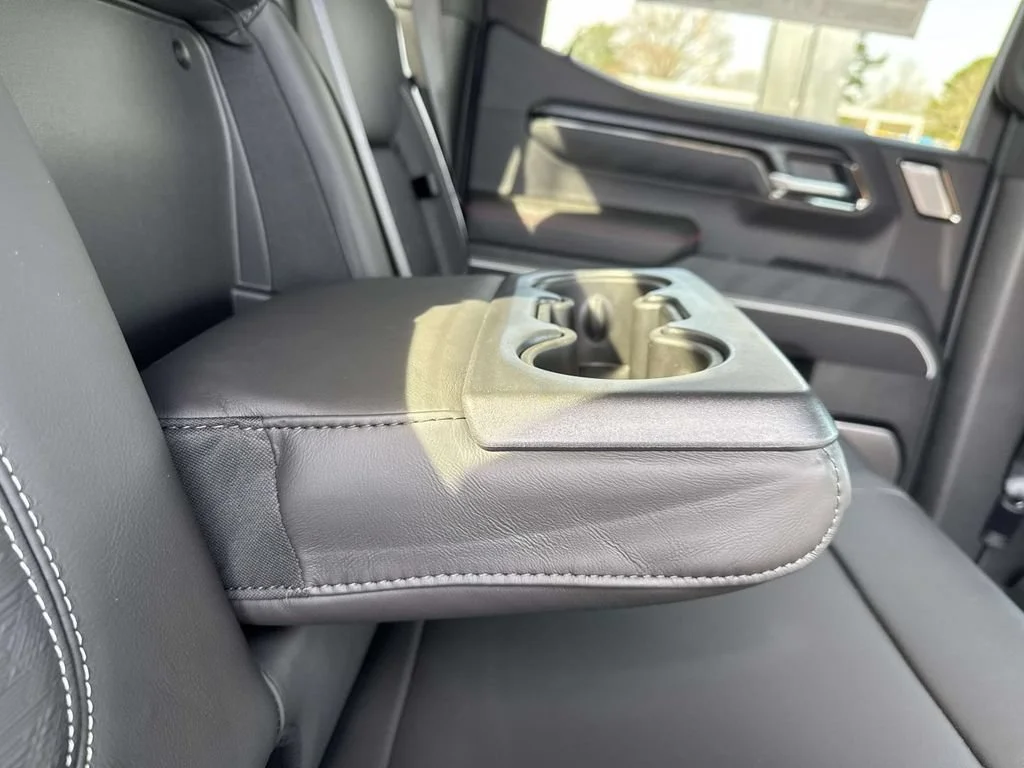 2026 GMC Sierra 1500 AT4X - Photo 23