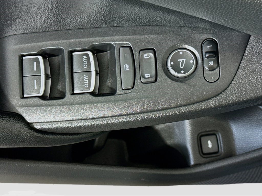 Used 2021 Lunar Silver Metallic Honda Sport image 20