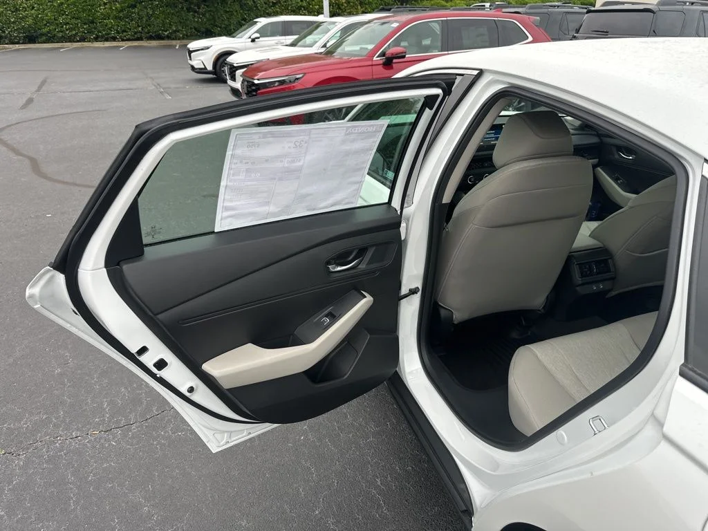 New 2026 Platinum White Pearl Honda LX image 12