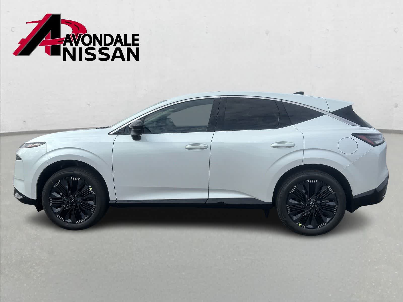 New 2026 Everest White Pearl Tricoat Nissan Platinum image 3