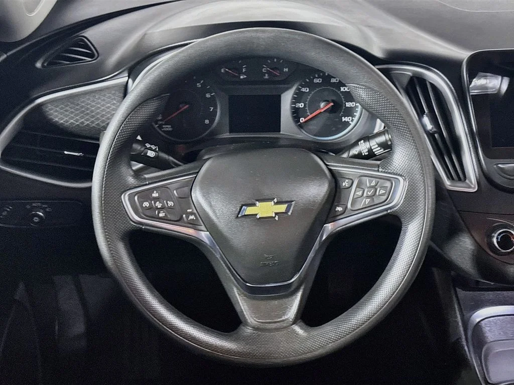 Used 2025 Gray Chevrolet LT image 13