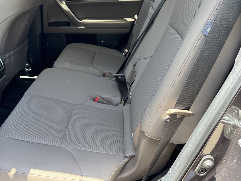 Used 2020 Pearl Lexus 460 image 11