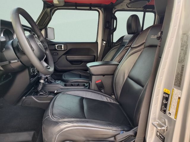 Used 2023 Silver Jeep Willys image 27