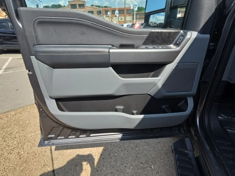 New 2026 Carbonized Gray Metallic Ford F-250® XLT image 25