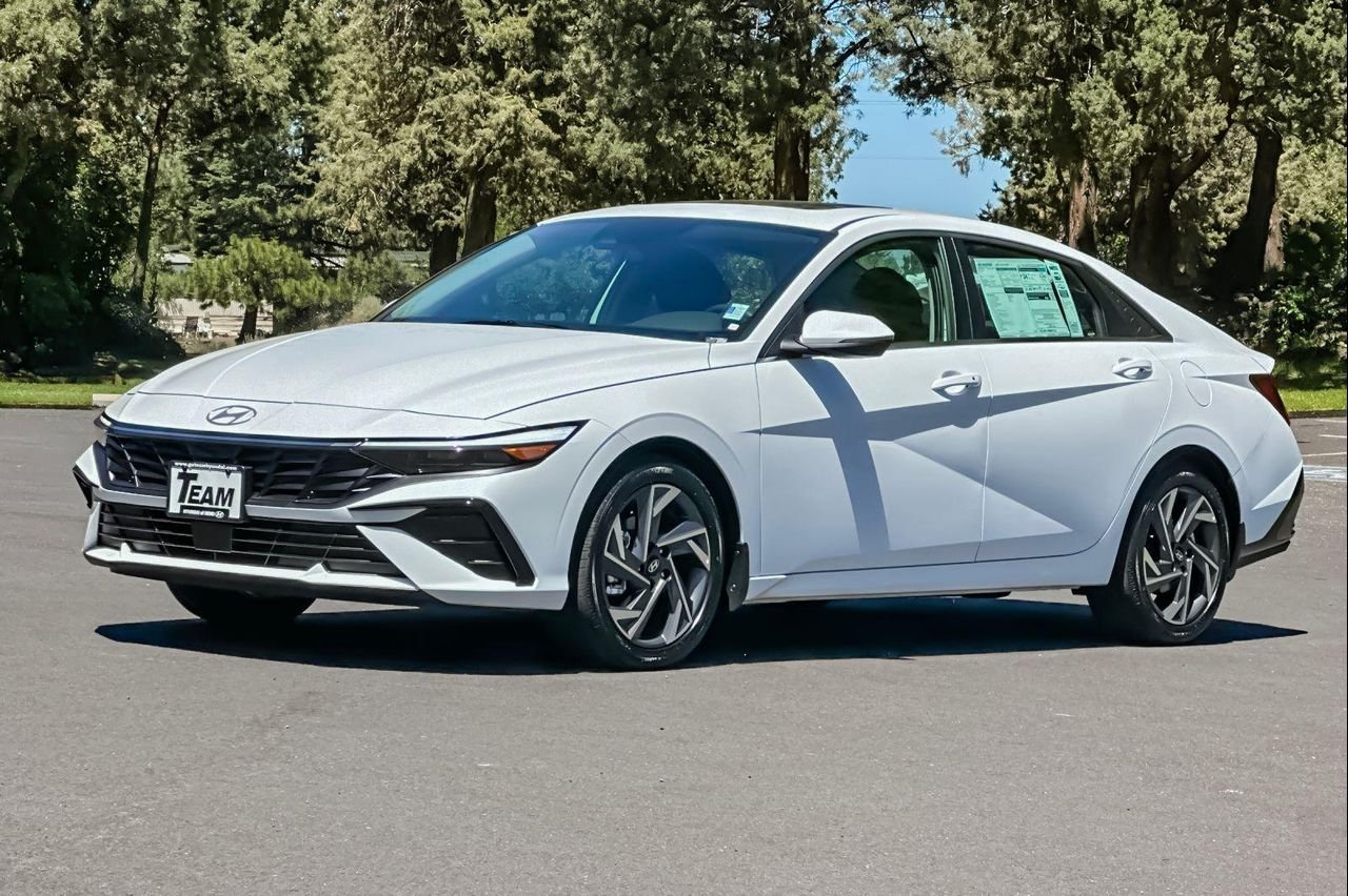 New 2026 White Hyundai Limited image 8