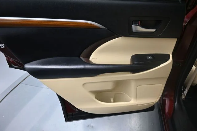 Used 2019 Red Toyota Limited image 11