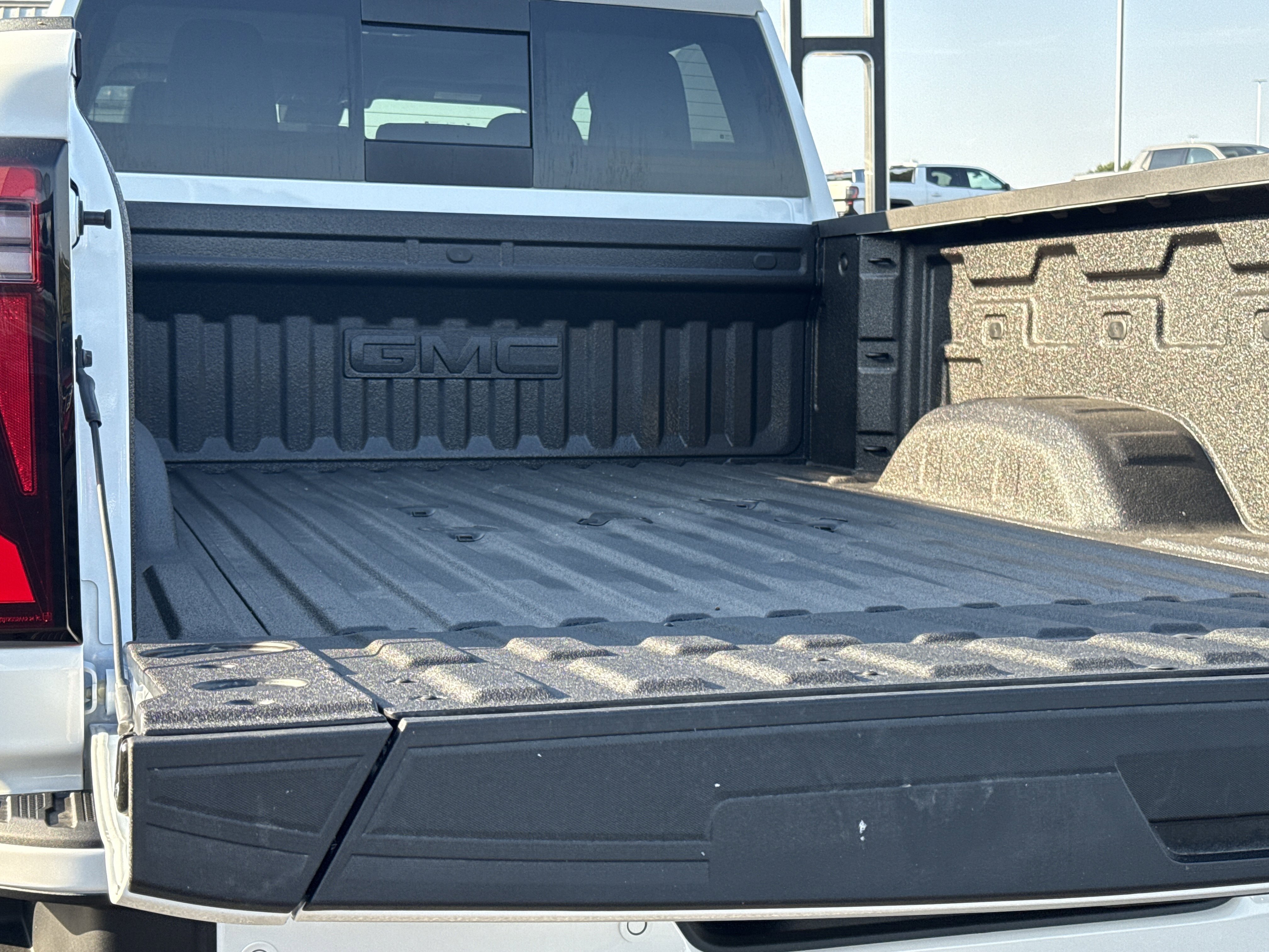 2026 GMC Sierra 3500HD Denali - Photo 10