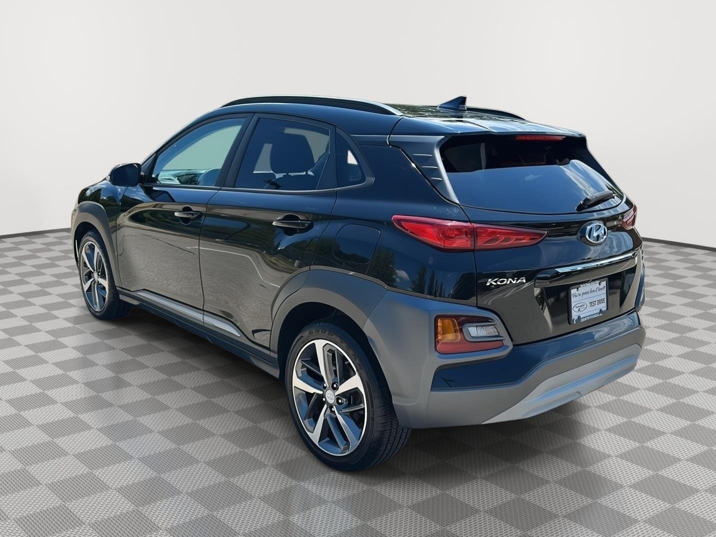 Used 2020 Ultra Black Hyundai Limited image 7