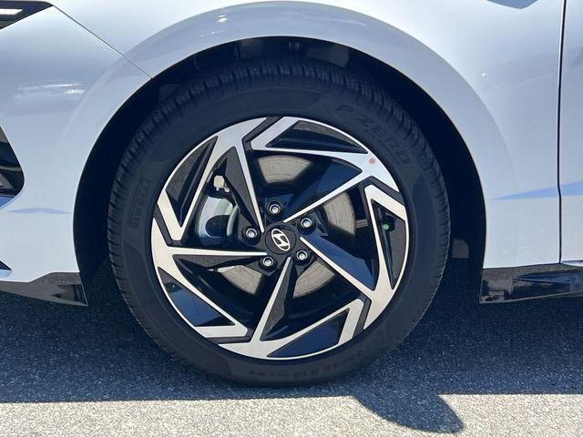 New 2026 White Hyundai SEL Sport image 35