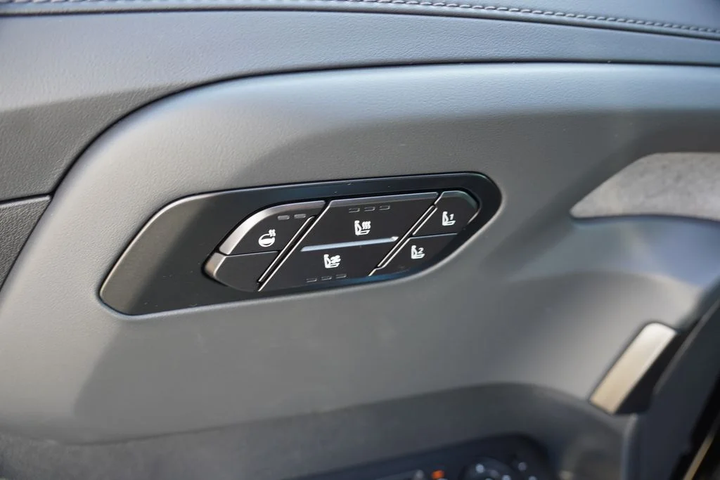 New 2027 Ebony Black Kia X-PRO SX image 16
