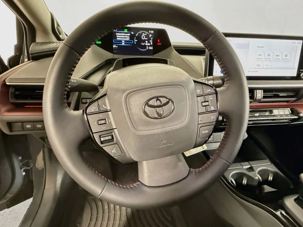 2026 Toyota Prius Plug-in Hybrid XSE Premium - Photo 11