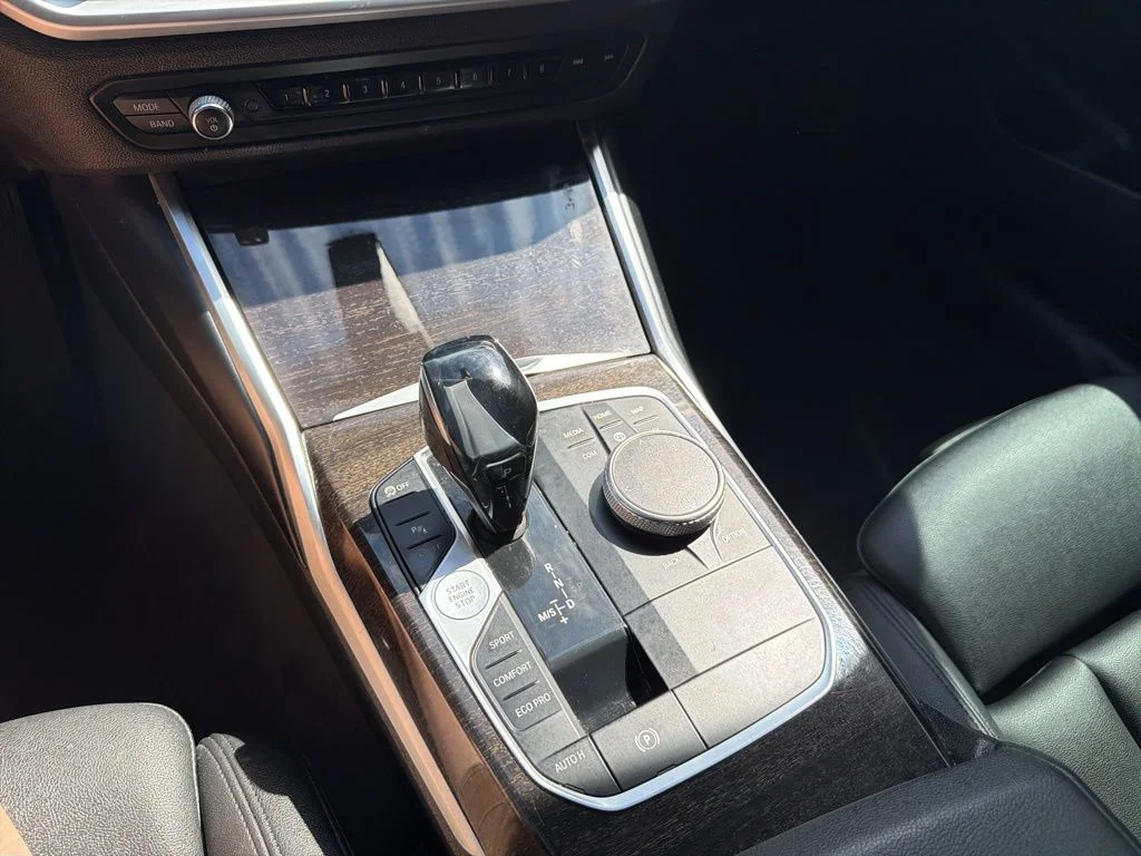 Used 2020 Alpine White BMW 330i image 22