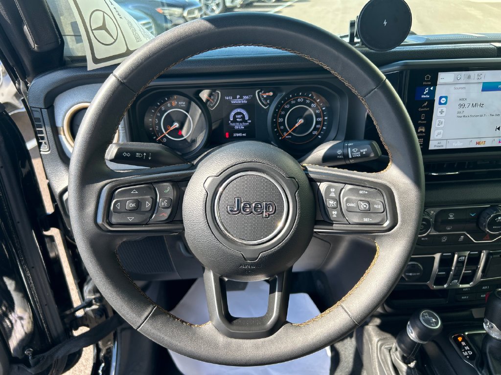 Used 2024 Black Jeep Sport S image 16