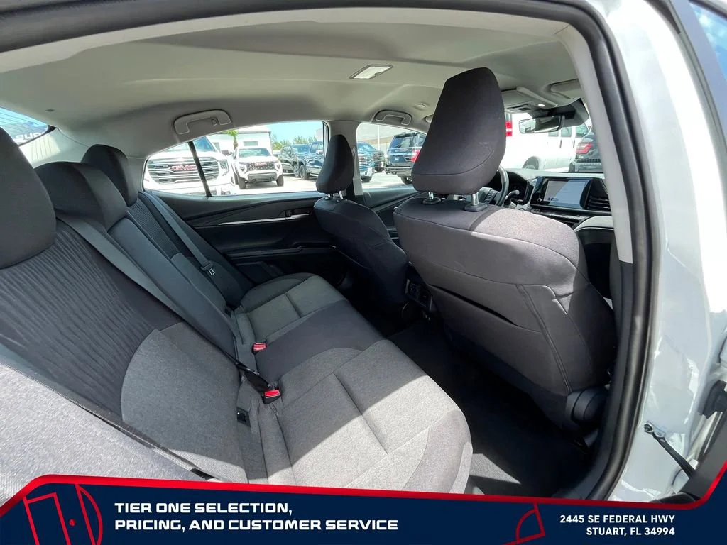 Used 2025 White Toyota LE image 18