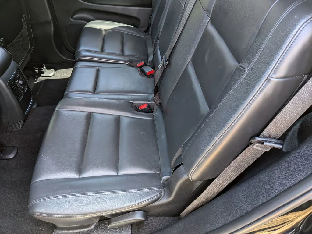 Used 2019 Black Dodge SXT Plus image 21