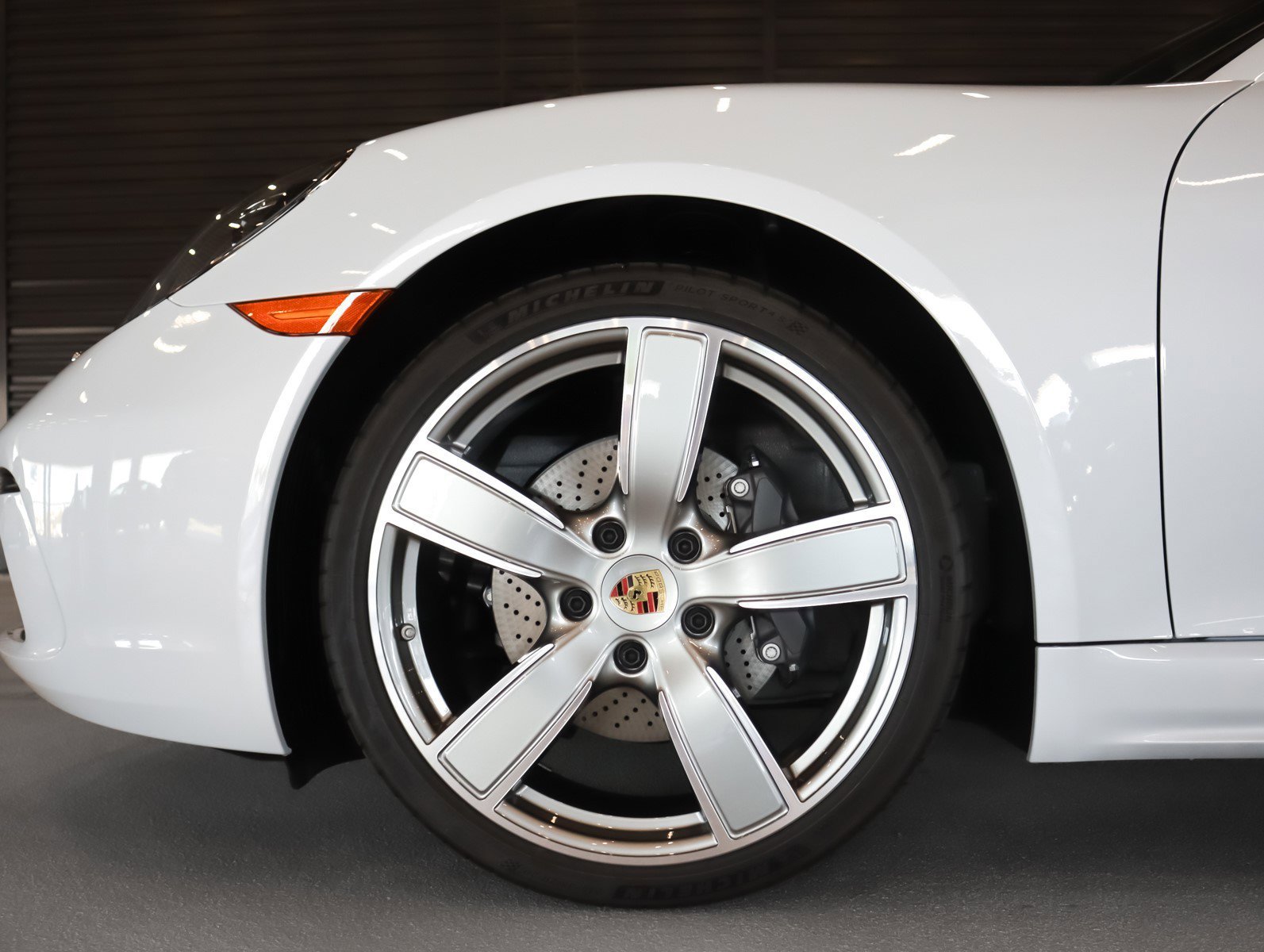 2025 Porsche 718 - Photo 11