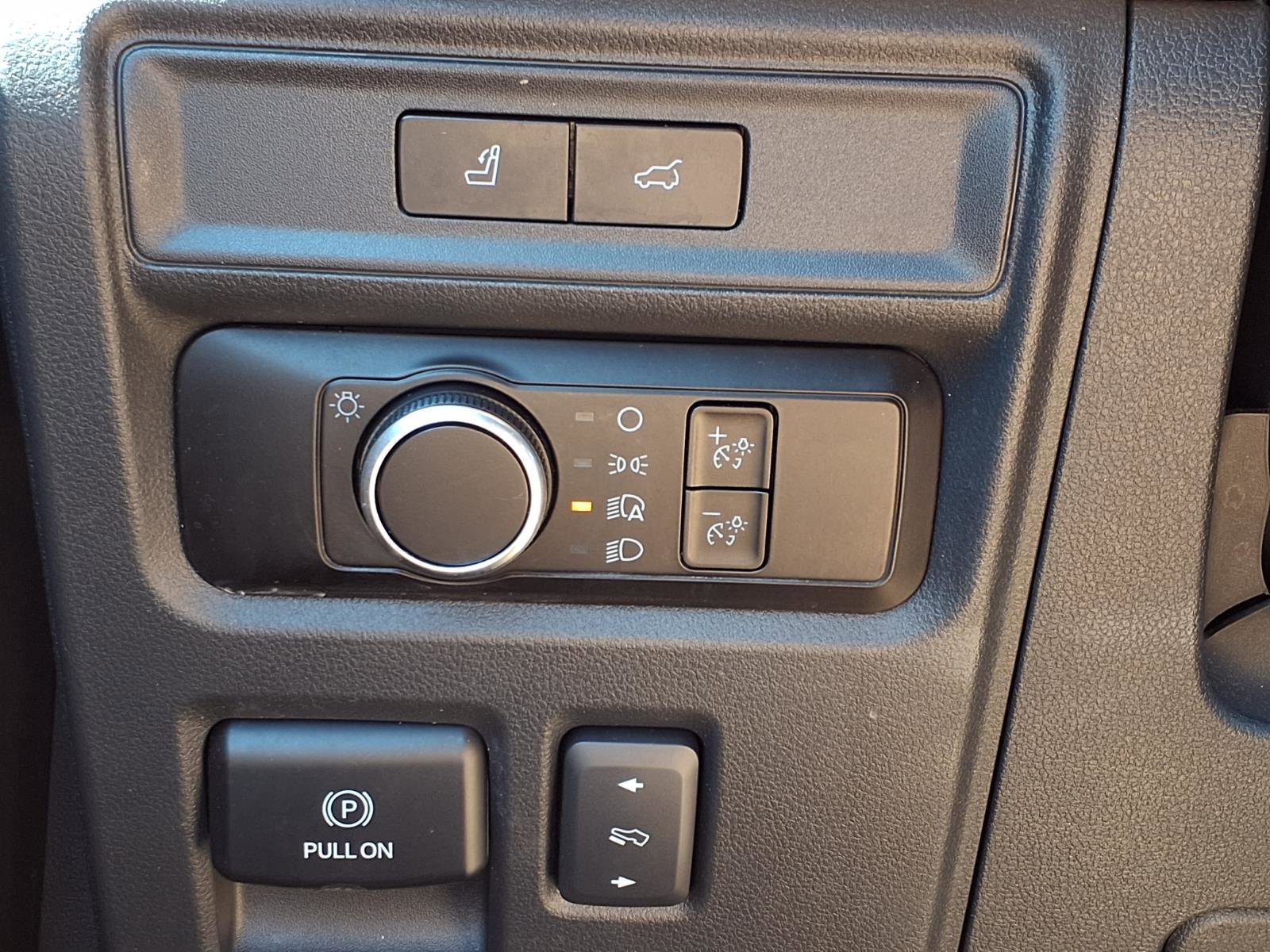 Certified Used 2023 Oxford White Ford XLT image 20