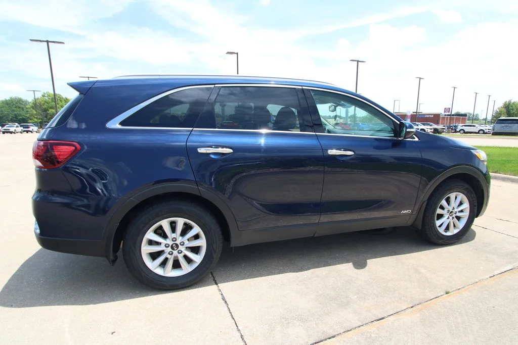 Used 2019 Blue Kia LX image 5