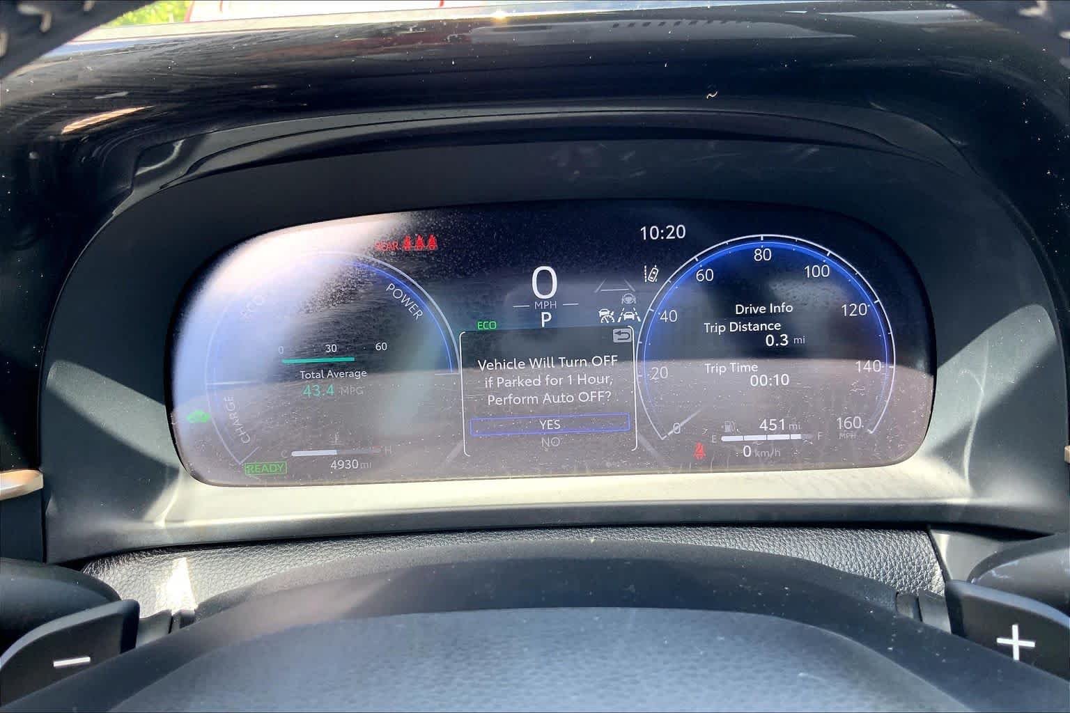 Used 2025 Oxygen White Toyota XLE image 25