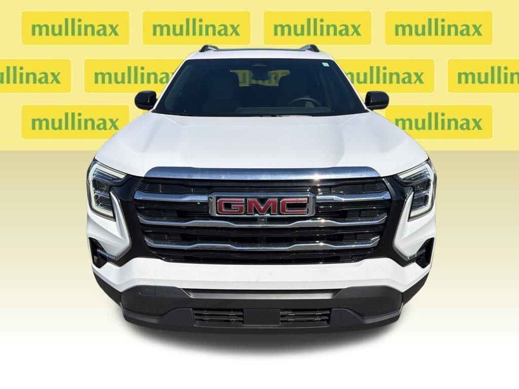 Used 2025 White GMC Elevation image 2