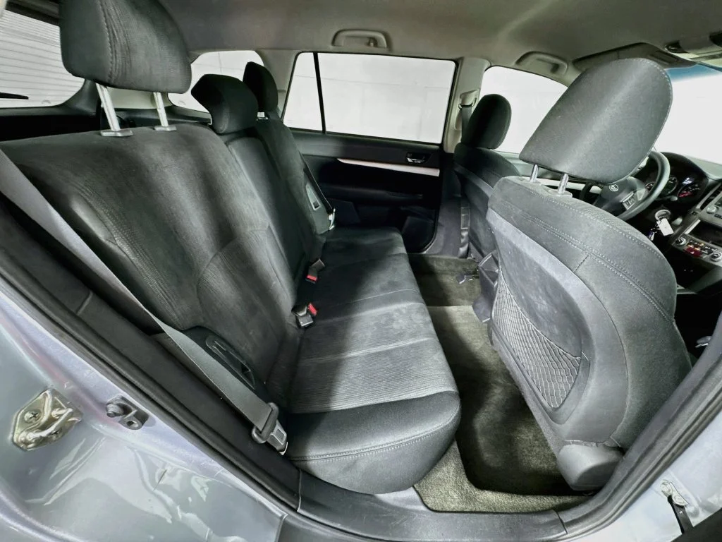 Used 2013 Silver Subaru 2.5i image 29