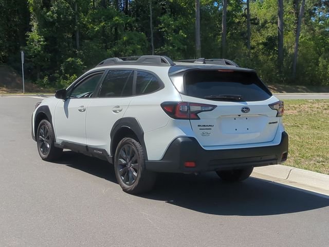 Used 2025 White Subaru Onyx Edition image 11
