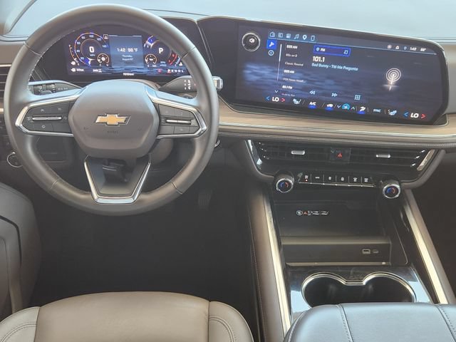 Used 2025 Black Chevrolet LT image 27