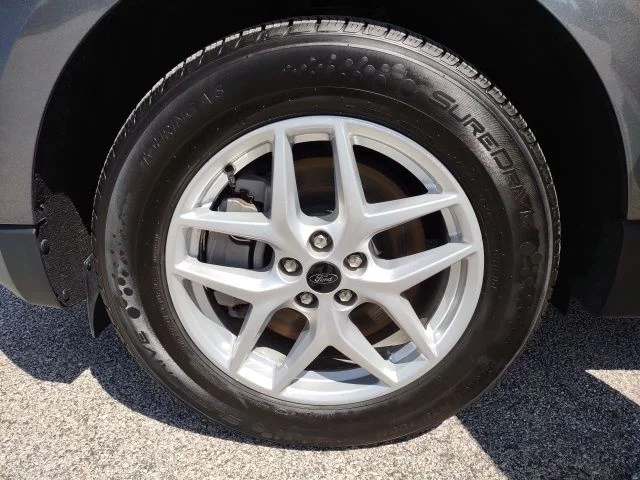 Used 2024 Gray Metallic Ford SEL image 30
