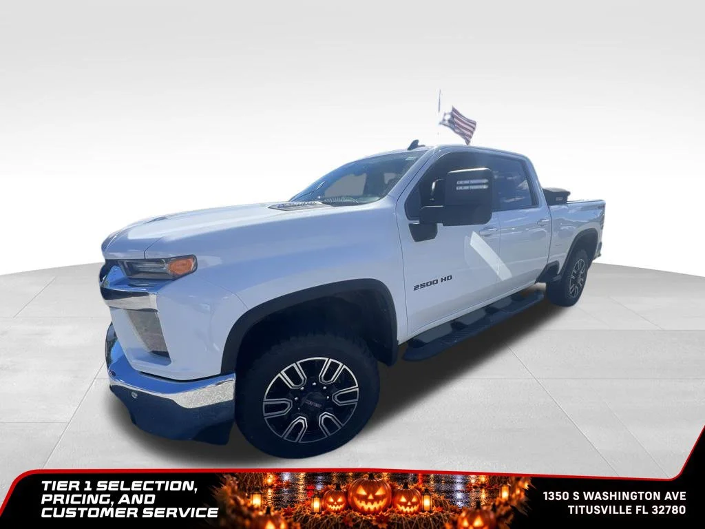 Used 2020 SUMMIT WHITE Chevrolet LT image 3