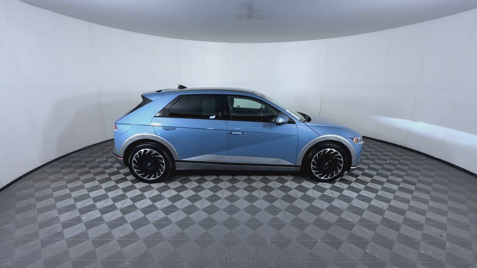 Certified Used 2024 Lucid Blue Hyundai Limited image 9