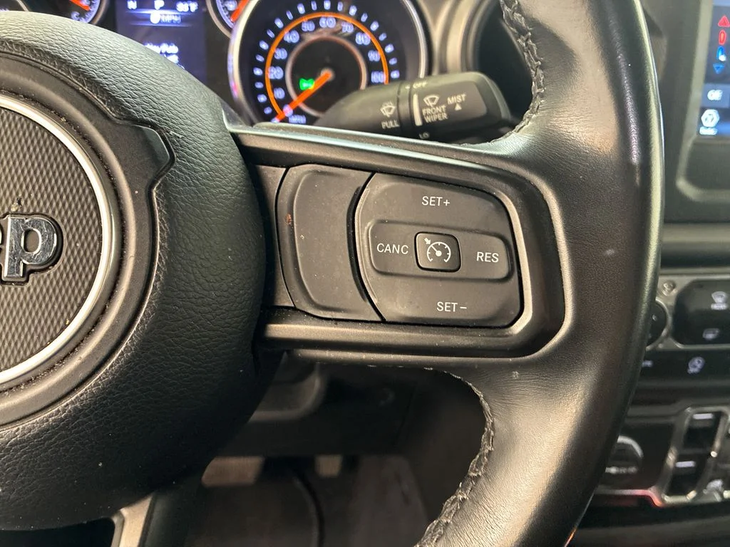 Used 2022 White Jeep Unlimited Sport S image 23